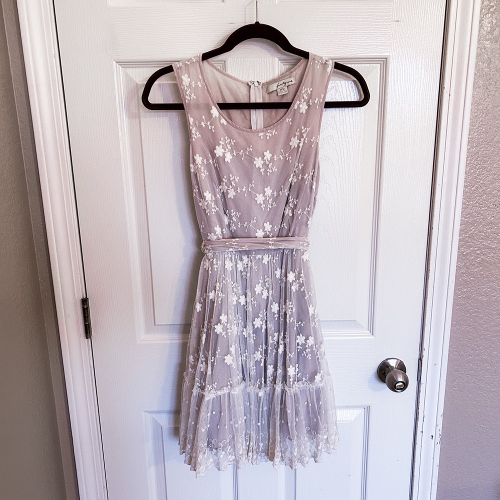 Elegant Floral Lace Dress